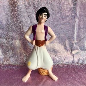 SOLD! Porcelain Aladdin Disney Figurine 🕌✨